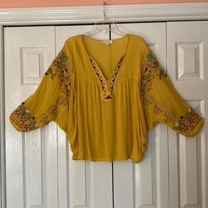 Promesa mustard floral top